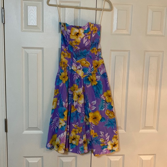 Summer strapless dress - Picture 1 of 4